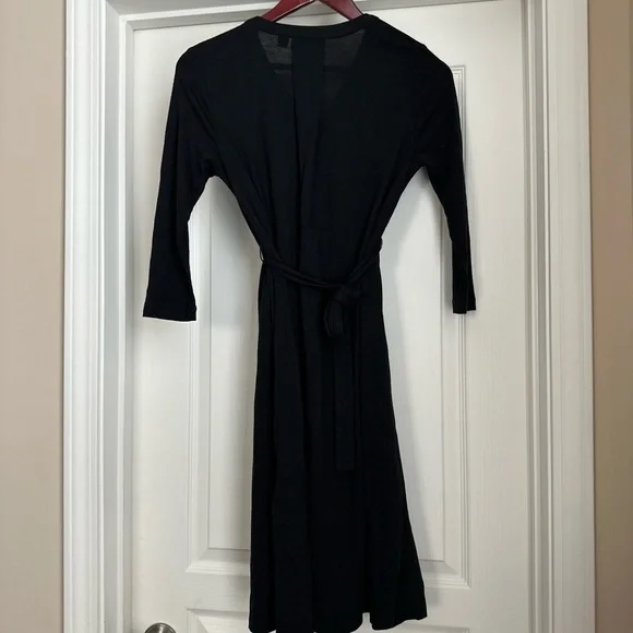 Vera Wang Knee Length Dress - Picture 2 of 4